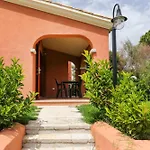 La Casa Di Debora San Teodoro
